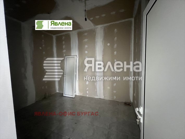 Продава МАГАЗИН, гр. Бургас, област Бургас, снимка 4 - Магазини - 48913680