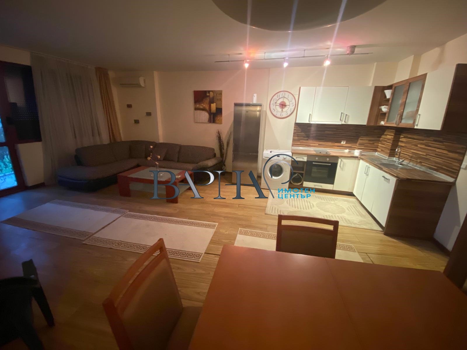 Продава 2-СТАЕН, гр. Варна, к.к. Св.Св. Константин и Елена, снимка 3 - Апартаменти - 53828033