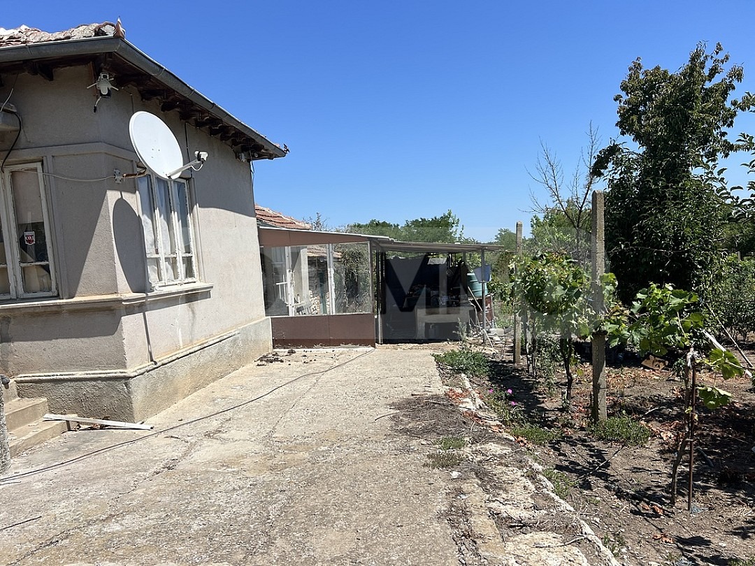 Продава КЪЩА, с. Видно, област Добрич, снимка 2 - Къщи - 53729548