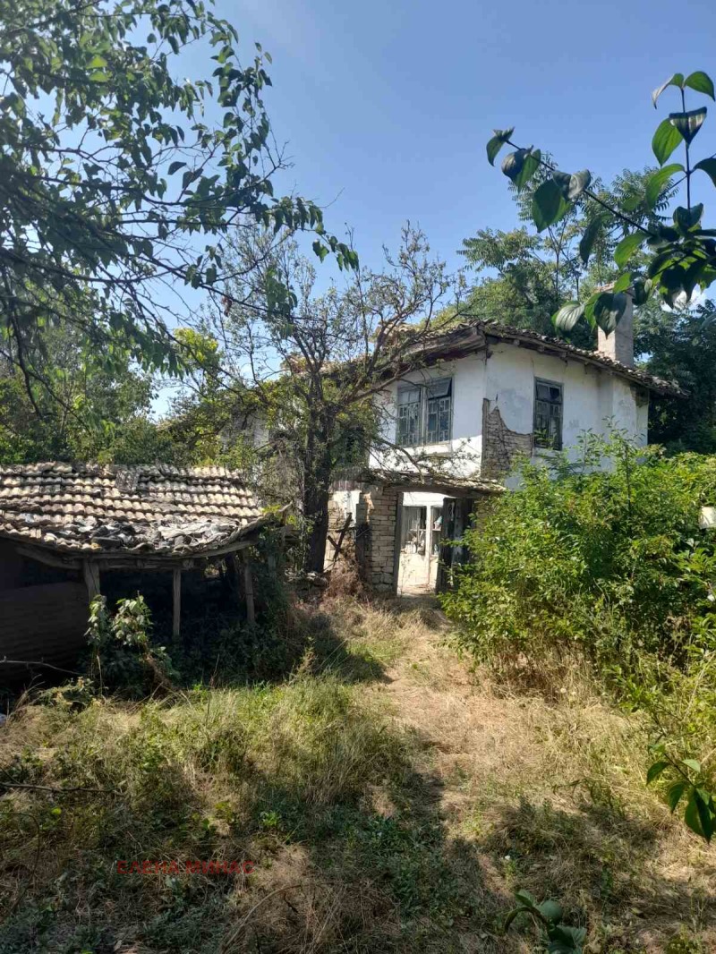 Продава КЪЩА в област Шумен, с. Стоян Михайловски - 120 кв.м / 23 008.13 € » 45 000 лв., ЕЛЕНА МИНАС
