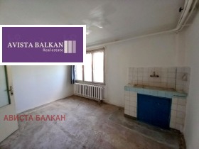 Продава 2-стаен град София Гео Милев - [1] 
