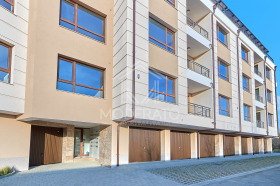 Продава 2-стаен град Бургас Мадика - [1] 
