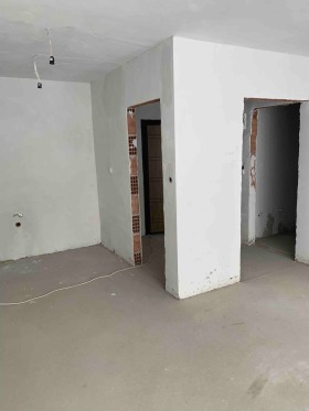 2 makuuhuonetta Dianabad, Sofia
