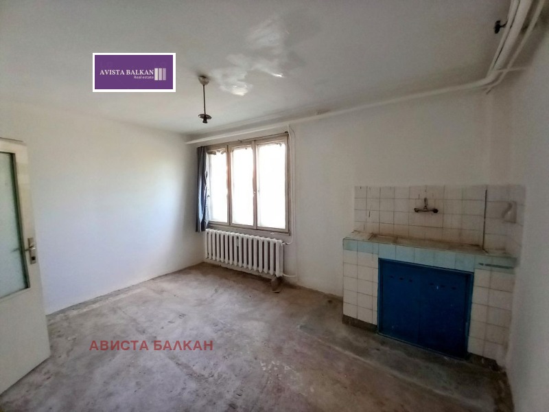 Продава  2-стаен град София , Гео Милев , 60 кв.м | 99736218