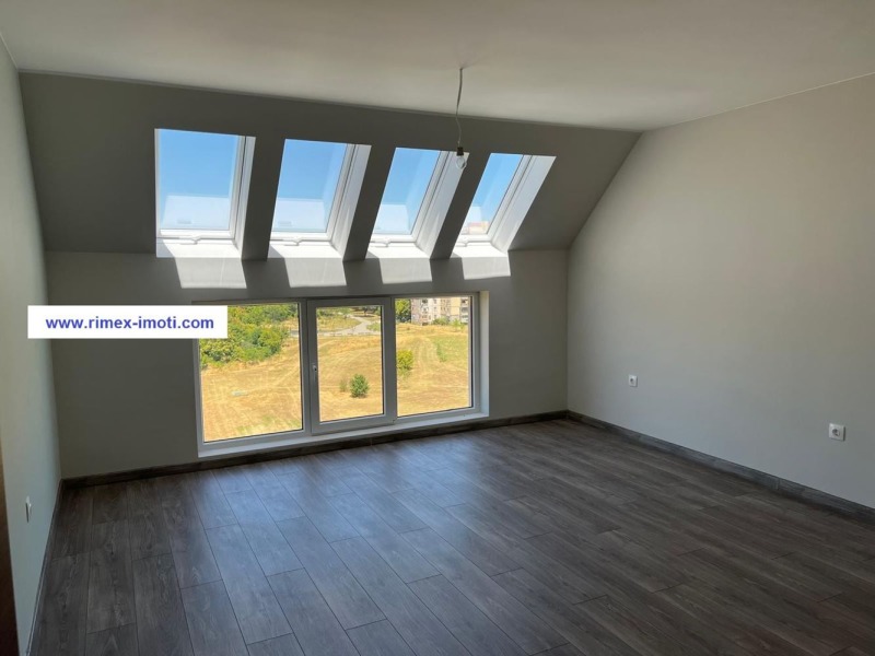 Продава  2-стаен град Пловдив , Тракия , 65 кв.м | 42922403 - изображение [8]