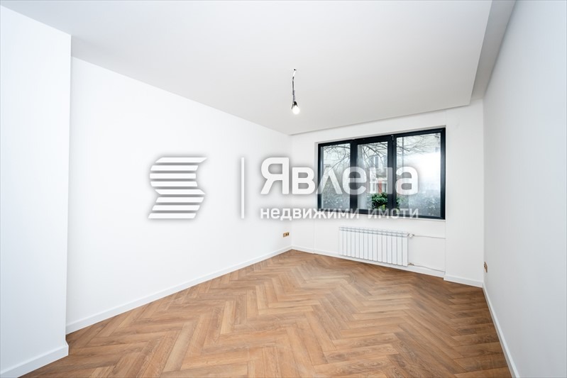 Продава 3-СТАЕН, гр. София, Център, снимка 3 - Апартаменти - 53979734