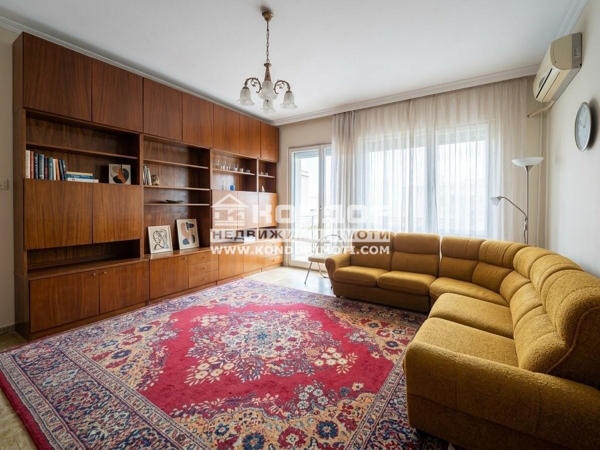 Продава 3-СТАЕН, гр. Пловдив, Център, снимка 2 - Апартаменти - 56254919