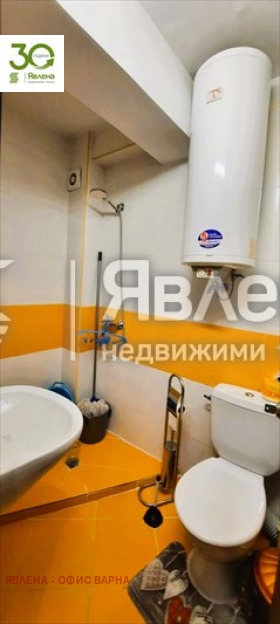 Te koop  Studio Varna , Tsentar , 35 m² | 48745132 - afbeelding [8]