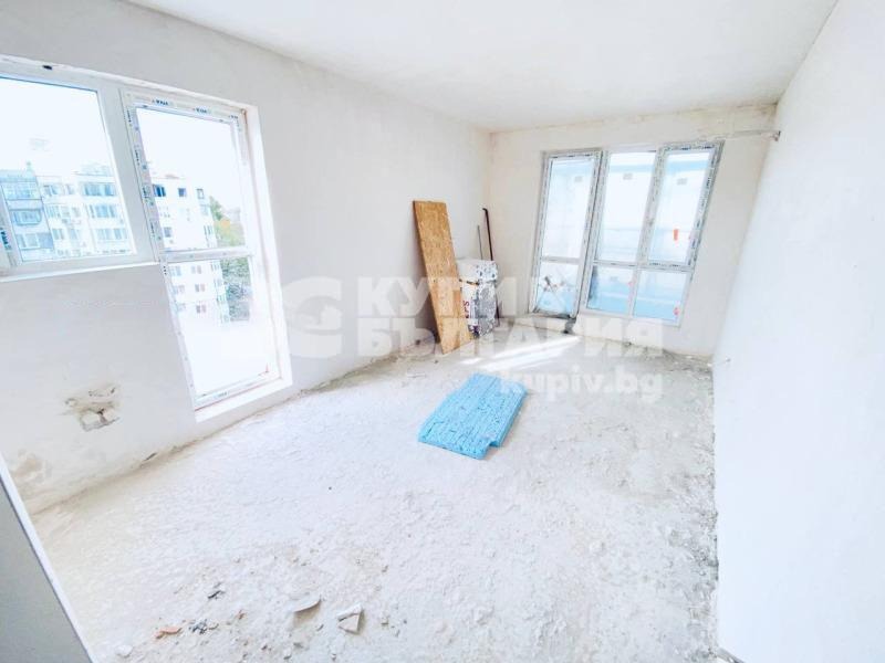 Продава  1-стаен град Варна , Погреби , 35 кв.м | 15887205