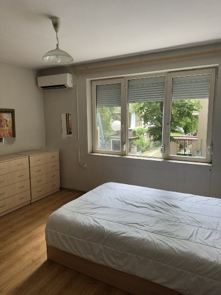 En venta  3+ dormitorios Plovdiv , Tsentar , 123 metros cuadrados | 68423982