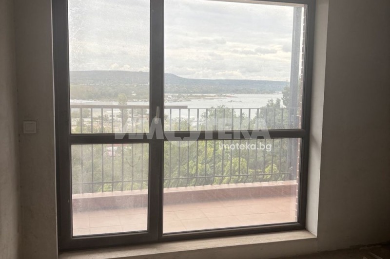 Eladó  1 hálószoba Varna , Pogrebi , 70 négyzetméter | 32154793