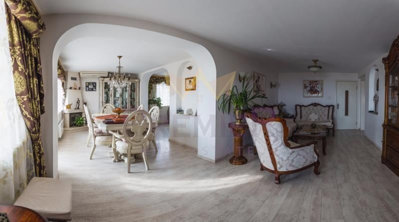 Продава КЪЩА, гр. Варна, м-т Долна Трака, снимка 6 - Къщи - 52720198