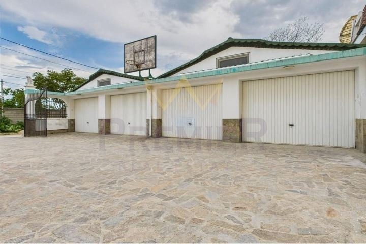 Продава КЪЩА, гр. Варна, м-т Долна Трака, снимка 17 - Къщи - 52720198