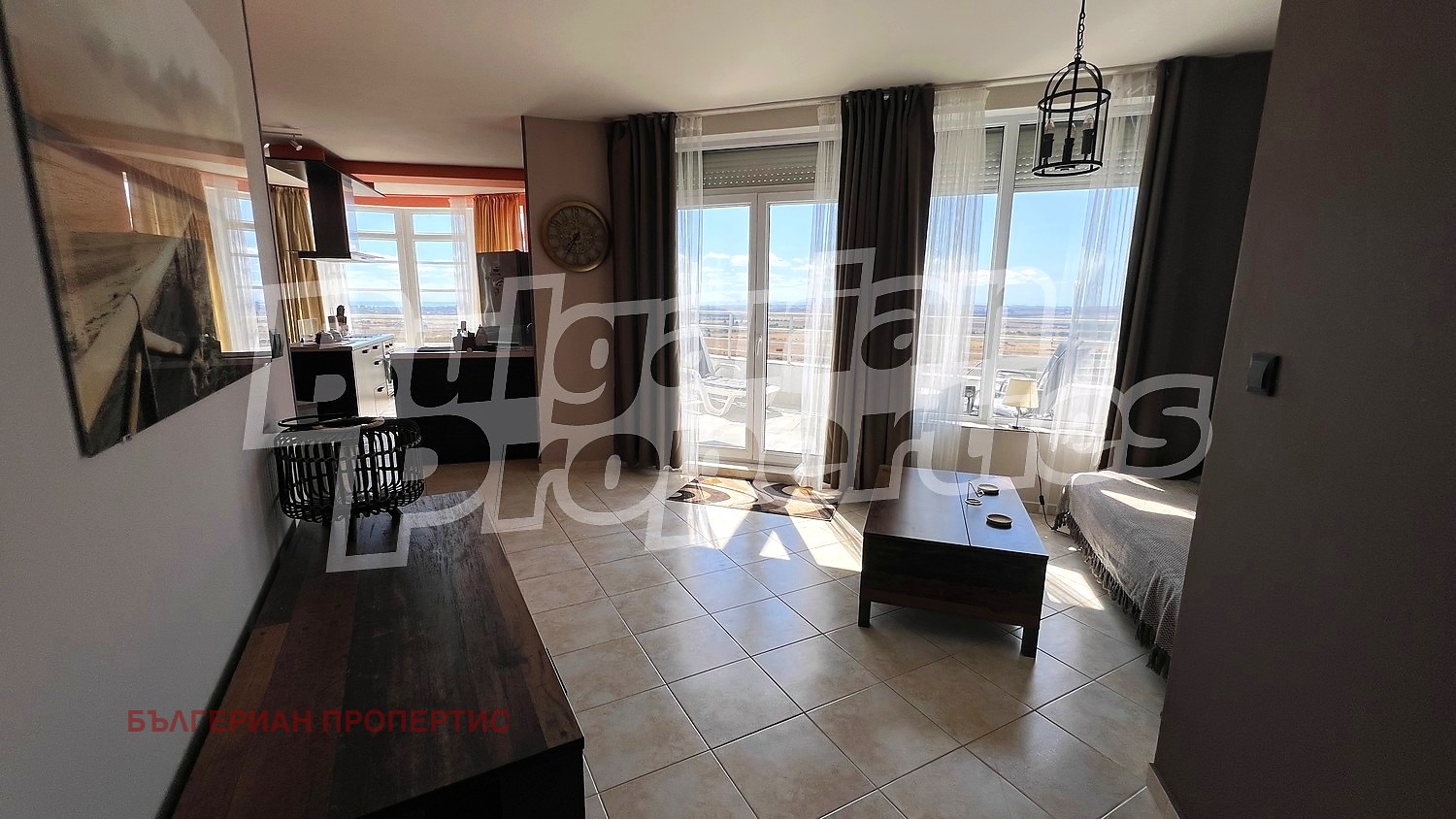 Продава МНОГОСТАЕН, с. Кошарица, област Бургас, снимка 2 - Апартаменти - 56127698