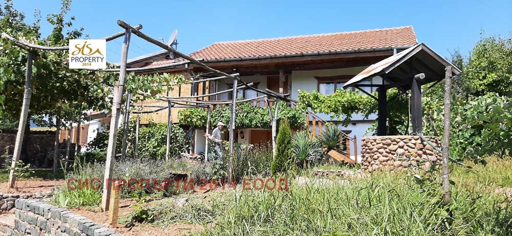 Продава КЪЩА, гр. Белоградчик, област Видин, снимка 2 - Къщи - 41852421