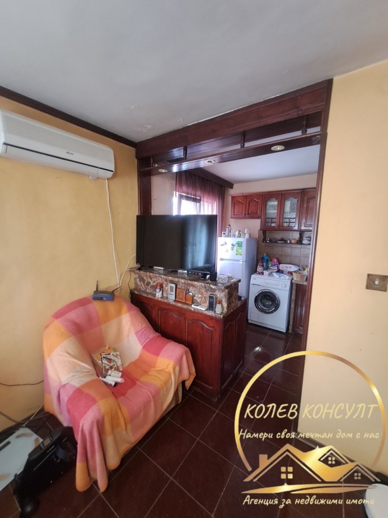 Продава ЕТАЖ ОТ КЪЩА в град Хасково, Куба - 254 кв.м / 190 000 € » 371 607.70 лв., КОЛЕВ КОНСУЛТ
