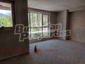 Продава 2-стаен град София Карпузица - [1] 