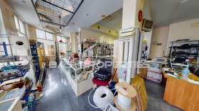 МАГАЗИН, 205 m2