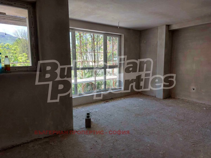 Продава  2-стаен, град София, Карпузица •  127 509 EUR • ID 94135108 — holmes.bg - [1] 