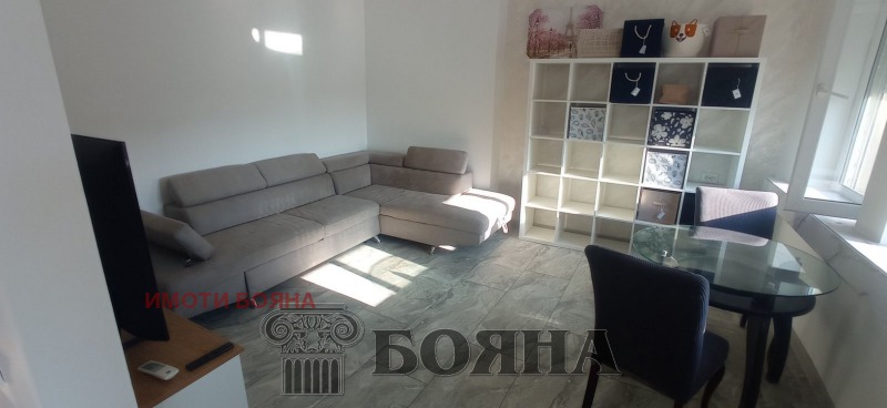 Продава  2-стаен град Русе , Център , 58 кв.м | 97423692
