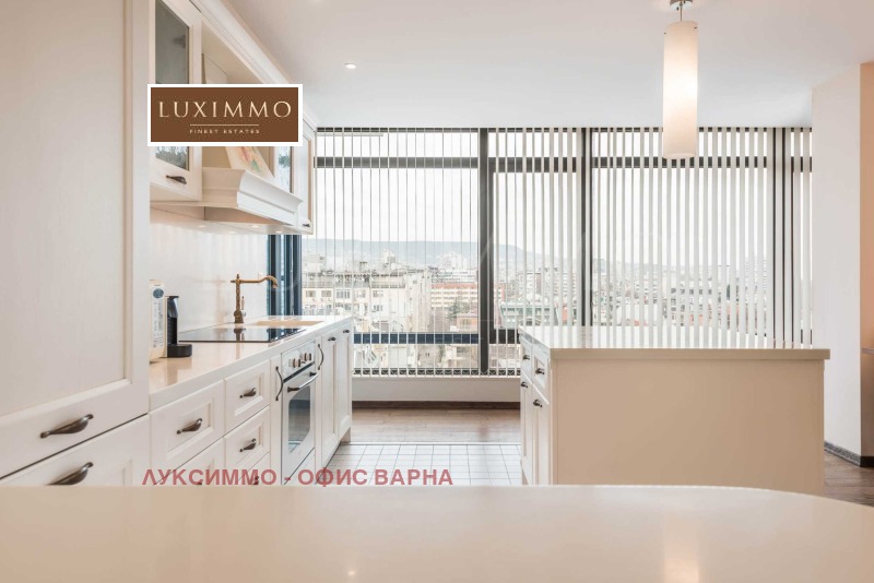 Продава 3-СТАЕН, гр. Варна, Център, снимка 10 - Апартаменти - 53274408