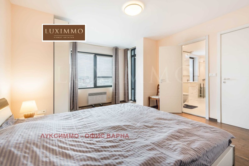 Продава 3-СТАЕН, гр. Варна, Център, снимка 17 - Апартаменти - 53274408