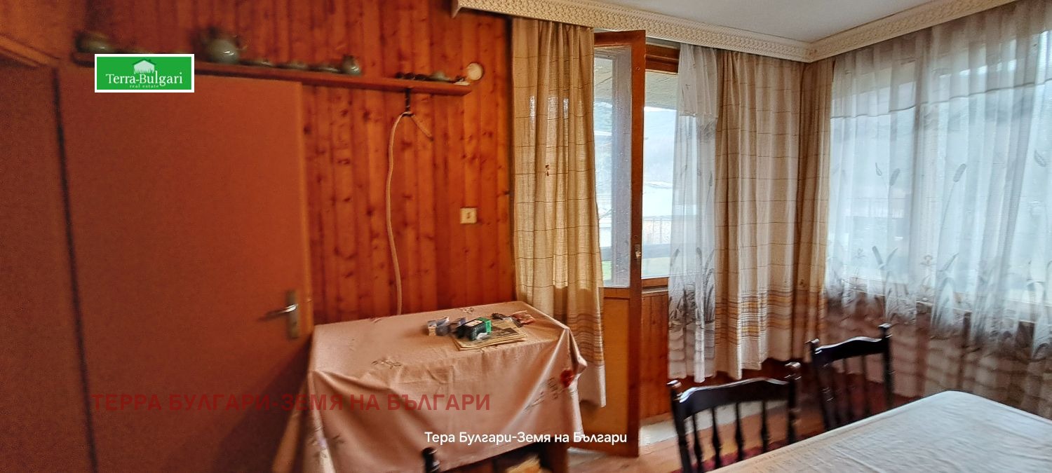 Продава КЪЩА, с. Боснек, област Перник, снимка 8 - Къщи - 53953917