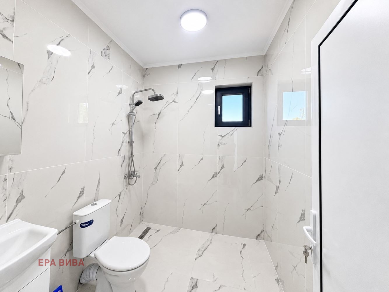 Продава КЪЩА, с. Соколово, област Добрич, снимка 5 - Къщи - 56099912