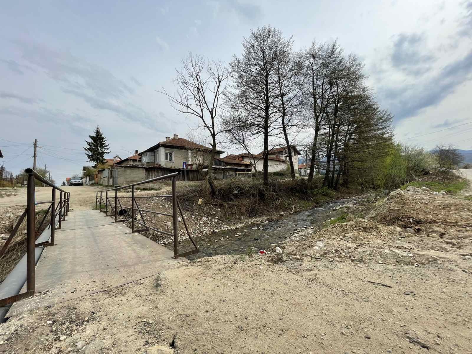 Продава ПАРЦЕЛ, гр. Долна баня, област София област, снимка 5 - Парцели - 53767868