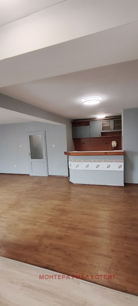Продава 2-СТАЕН, гр. Варна, Зимно кино Тракия, снимка 5 - Апартаменти - 52691356