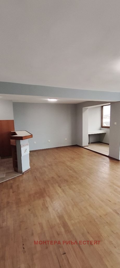 Продава 2-СТАЕН, гр. Варна, Зимно кино Тракия