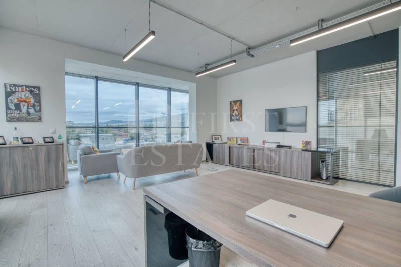 À venda  Escritório Sofia , Hladilnika , 266 m² | 66907727 - imagem [9]
