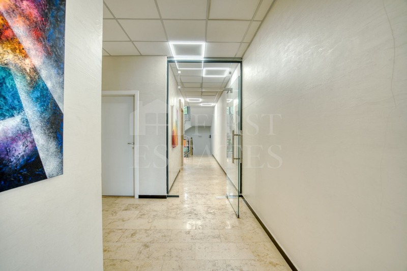 À venda  Escritório Sofia , Hladilnika , 266 m² | 66907727 - imagem [4]