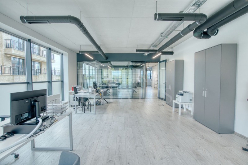 À venda  Escritório Sofia , Hladilnika , 266 m² | 66907727