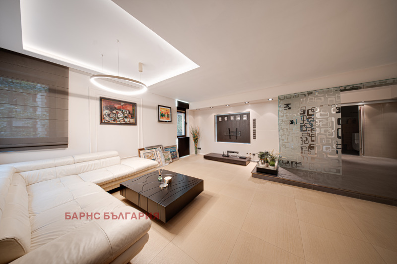 Продава 3-СТАЕН в град София, Витоша - 142 кв.м / 475 000 € » 929 019.25 лв., БАРНС БЪЛГАРИЯ