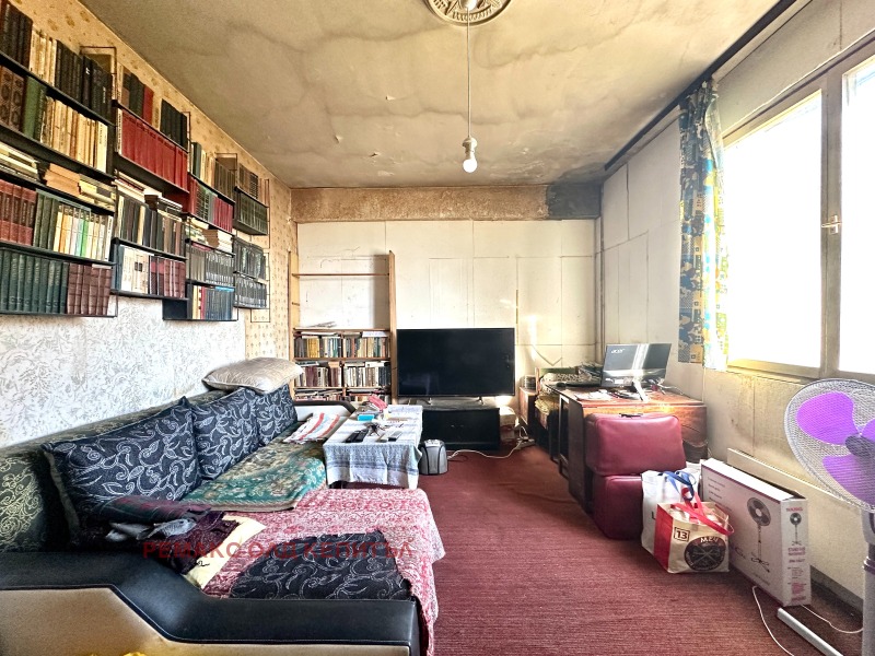 Продава 1-СТАЕН, град Велико Търново, Чолаковци • 36850 € / 72072.34 лв. • 40378329 1