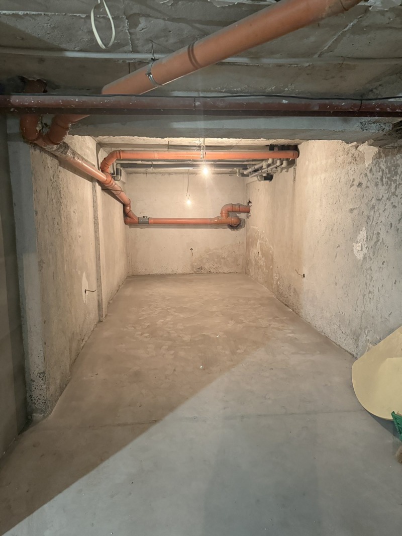 En venta  Cochera Plovdiv , Karshiyaka , 25 metros cuadrados | 76218230 - imagen [3]