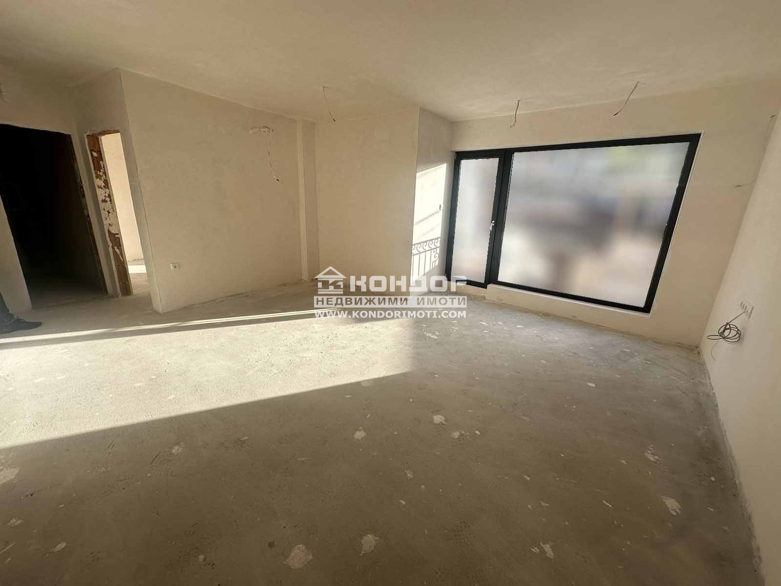 Продава 2-СТАЕН, гр. Пловдив, Център, снимка 2 - Апартаменти - 50651341