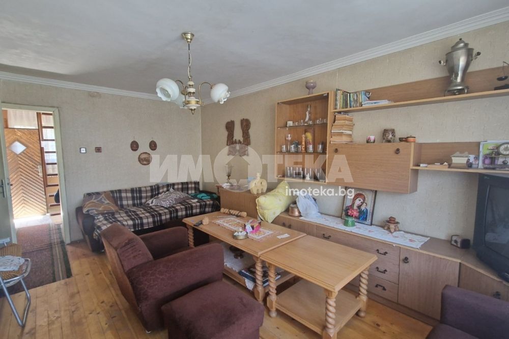 Продава КЪЩА, с. Драгичево, област Перник, снимка 3 - Къщи - 54355985