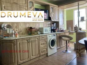 Продава 3-стаен