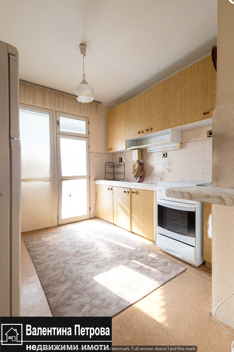 Продава 3-СТАЕН, гр. Русе, Дружба 3, снимка 2 - Апартаменти - 48644414