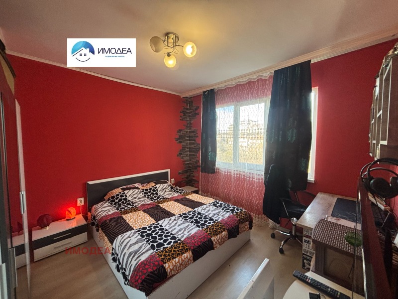 Продава 3-СТАЕН, гр. Велико Търново, Зона Б, снимка 2 - Апартаменти - 53111769