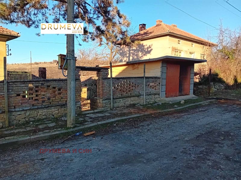 Продава  Къща област Габрово , с. Добромирка , 130 кв.м | 23162007 - изображение [2]