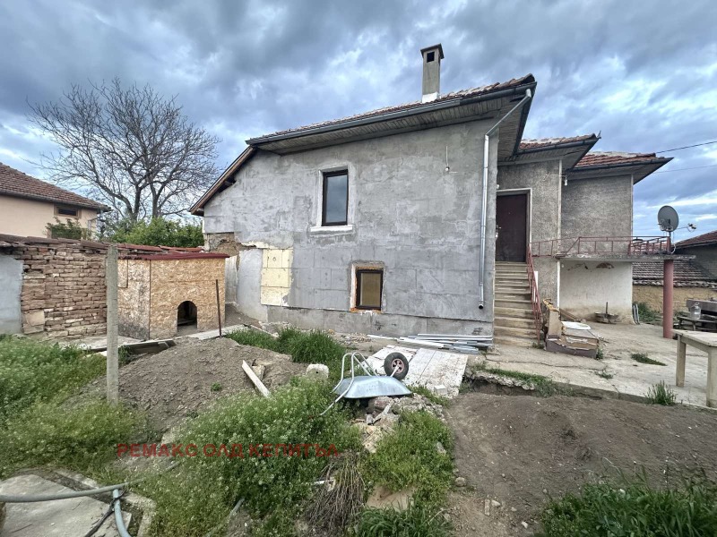 Продава  Къща област Велико Търново , с. Ресен , 130 кв.м | 14100607 - изображение [2]