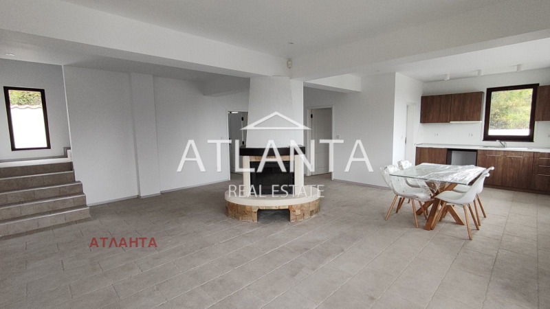 Продава КЪЩА, гр. Балчик, област Добрич, снимка 2 - Къщи - 53496553