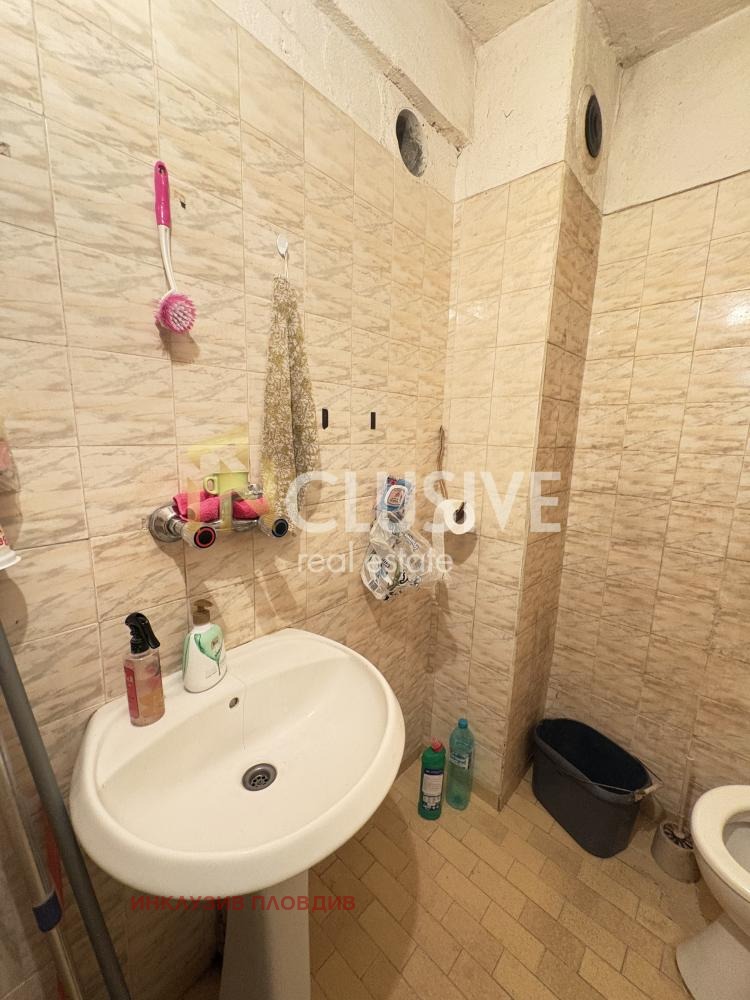 Продава МАГАЗИН, гр. Пловдив, Христо Смирненски, снимка 15 - Магазини - 54706999