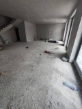 Продава КЪЩА, област София, гр. Божурище • 360000 € / 704098.80 лв. • 17938774 8