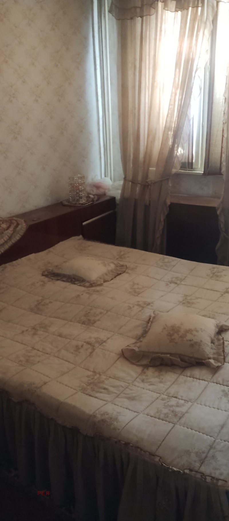 Продава 3-СТАЕН в град Ямбол, Георги Бенковски - 85 кв.м / 60 843.73 € » 119 000 лв., РЕЯ