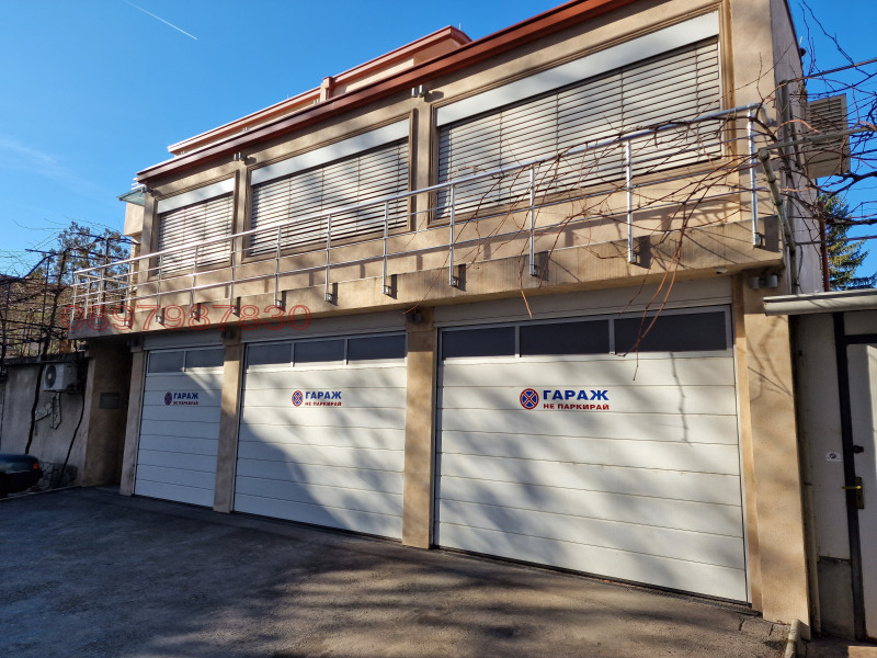 Продава КЪЩА в град Ямбол, Аврен - 450 кв.м / 999 999 € » 1 955 828.04 лв.