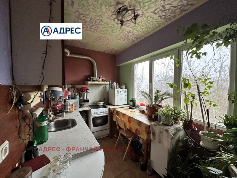 Продава 2-СТАЕН, гр. Плевен, Сторгозия